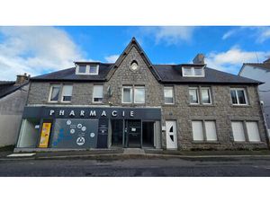 Immeuble 389 m2 avec local commercial  maison  appartement