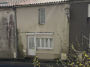 A 5 min d'Aizenay maison en pierres à rénover