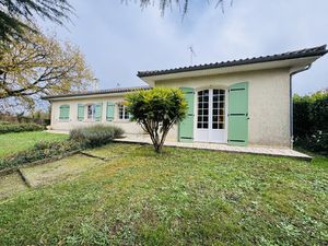 Maison dans quartier résidentiel