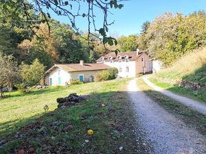 Ensemble pierre avec moulin du XVIIIe