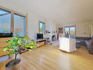 Maison individuelle avec 4 chambres  grande pièce de vie  terrasses  jardin et garage