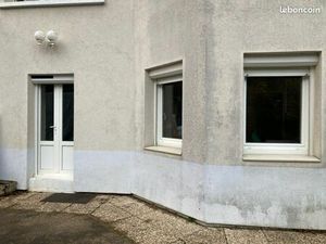 T1 bis rez de jardin dans une maison