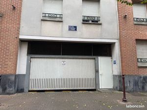 Location parking en sous sol copropriété sécurisée