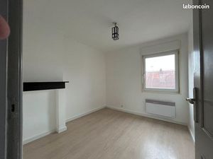 A Louer appartement Duplex T3 lumineux avec une cour