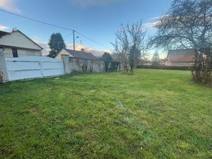 À Vendre - Terrain Constructible 4 452 m²