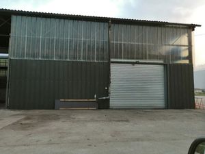 Location locaux professionnels 300 m² à Le Cheylas (38570)  3 500 €