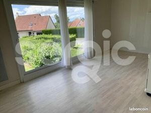 Studio 1 pièce 25 m²