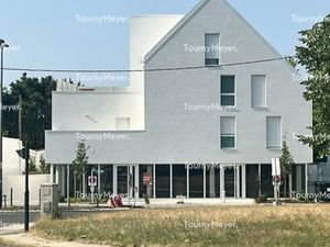 LOCAL COMMERCIAL A LOUER