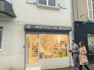 LOCAL COMMERCIAL A LOUER