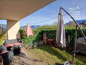 TULLINS - T4 en Rez-de-Jardin à Vendre !