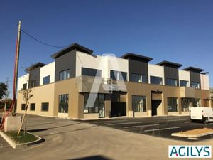 A LOUER : AGILYS vous propose à la location des Entrepôts et bureaux en R+1 dans un progra