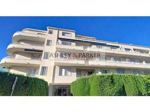 Vente appartement 2 pièces 53 m² Nice (06100)