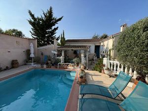 Terrain de 1097 m2 avec maison existante - Zone d'activité P