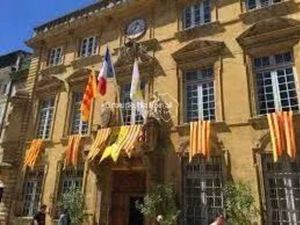 Vente commerce 3 pièces Salon-de-Provence (13300)