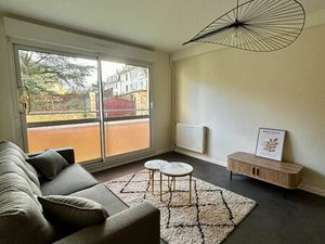 APPARTEMENT 2 PIECES CALME - PARKING - MEUBLE