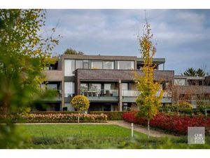 Luxe Penthouse met panoramische glaspartijen en 96m² terrassen in Parkresidentie Oud-Rekem