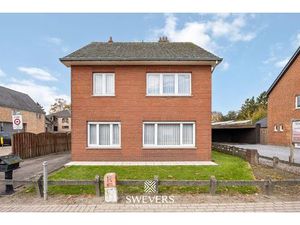 Te renoveren ruime gezinswoning met vijf slaapkamers en uitbreidingsmogelijkheden