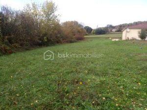 Terrain de 1 983 m² à Lendou-En-Quercy