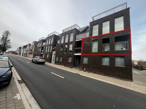 Ruim instapklaar appartement in hartje Kruishoutem