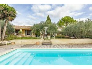 Maison de luxe en vente à Pierrevert  Provence-Alpes-Côte d'Azur