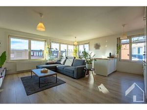 2-slaapkamerappartement met garagebox en tuin