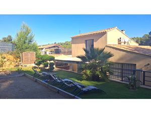 Villa indépendante  plein sud composée de 2 logements