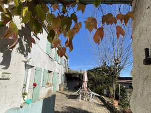 MAISON AVEC CACHET ET POTENTIEL