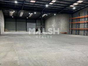 Local d'activités équipé de quais - GENAS - A VENDRE OU A LOUER - 1139 m²