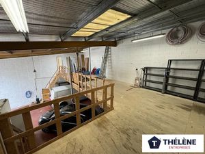 V9913 - LOCAL D'ACTIVITE - A LA VENTE - MAUGUIO - 220 M²