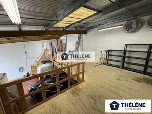 V9913 - MAUGUIO - A VENDRE - LOCAL D'ACTIVITE - 220 M² ENVIRON