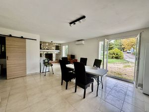 Location divers 3 pièces 96 m² à Laudun-l'Ardoise (30290)