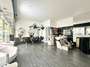 Vente local commercial 37m2 Marseille 5eme (13005) - 25000 € - Surface Privée