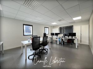Local professionnel à louer VALLET 3 pièce(s) 137m2 1 800€/mois HT/HC