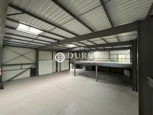 Location Local commercial 663m² MONTAIGU VENDEE 85600
