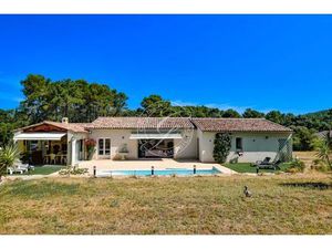 Vente maison 5 pièces 156m2 Flayosc 83780 - 649000 € - Surface Privée