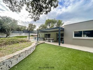 Location meublée maison 4 pièces 192.49 m² à Sussargues (34160)  NaN €