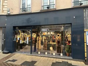 Local commercial emplacement n°1 à louer