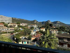 Vence   Charmant 2 pièces avec belle vue dégagée  garage et cave