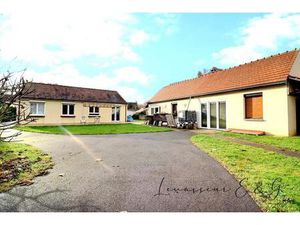 Mouy 60250 - Plain pied 4 chambres avec grande dépendances sur 1630m² de terrain