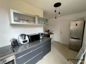 Vente appartement 3 pièces 70 m² à Tourcoing (59200)  99 000 €