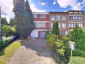 Maison à vendre avec garage et terrasse   Jette (VBD53616)