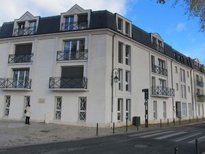 Location Local Professionnel 196m² ORLEANS 45000