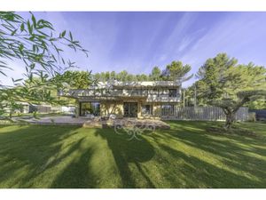 Vente maison 8 pièces 233 m² à Aix-en-Provence (13090)  1 890 000 €