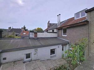 Petite maison avec jardin et terrasse