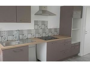 Location appartement  98 m² T-4 à Hazebrouck  806 €