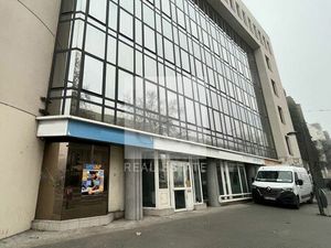 Location bureau 2130 m² à Lyon 7 (69007)