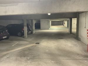 PARKING SOUS-TERRAIN DANS UNE COPROPRIETE SECURISEE