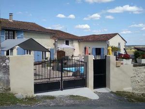 Propriété polyvalente avec un potentiel de développement supplémentaire