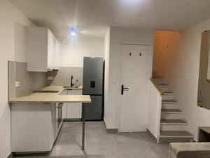 Location maison 2 pièces 31 m² à Pignans (83790)