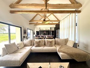 Druye – Maison de caractère de plain-pied - Ancienne grange rénovée avec goût et matériaux